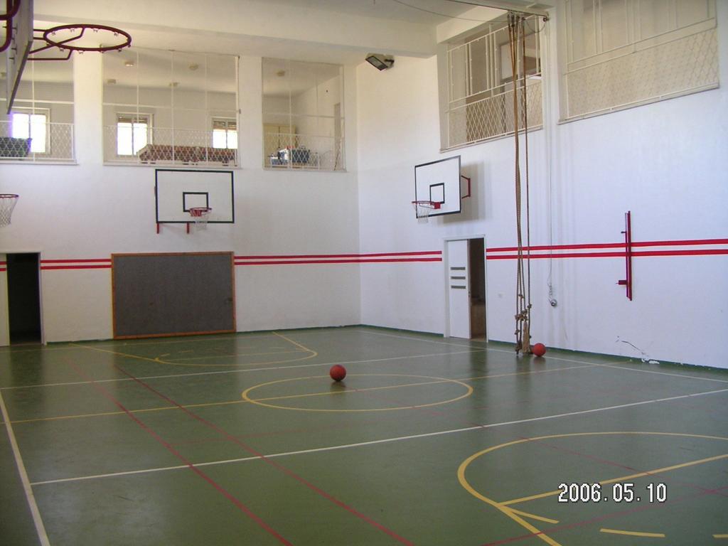 St Andrew'S Guesthouse - רמאללה מראה חיצוני תמונה