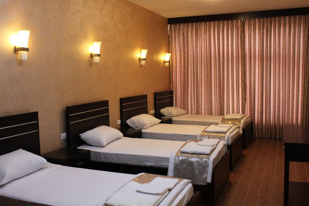 St Andrew'S Guesthouse - רמאללה חדר תמונה